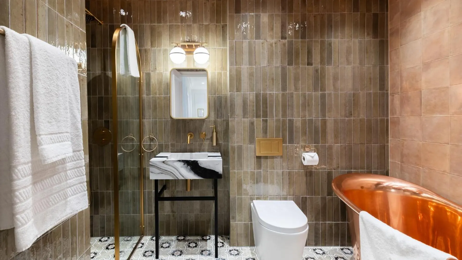 Kula London Bridge Apartment